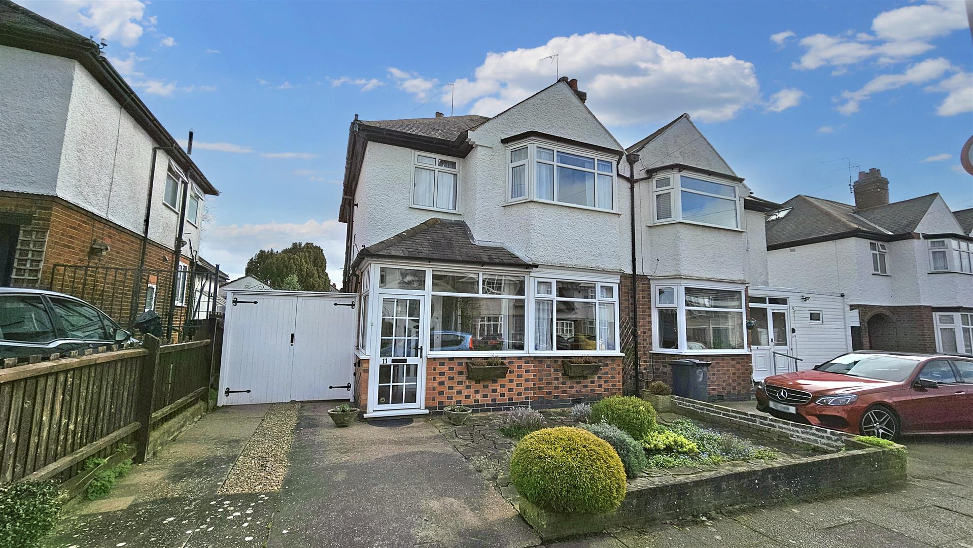 Clarefield Road, Western Park to Buy or Rent Readings Leicester